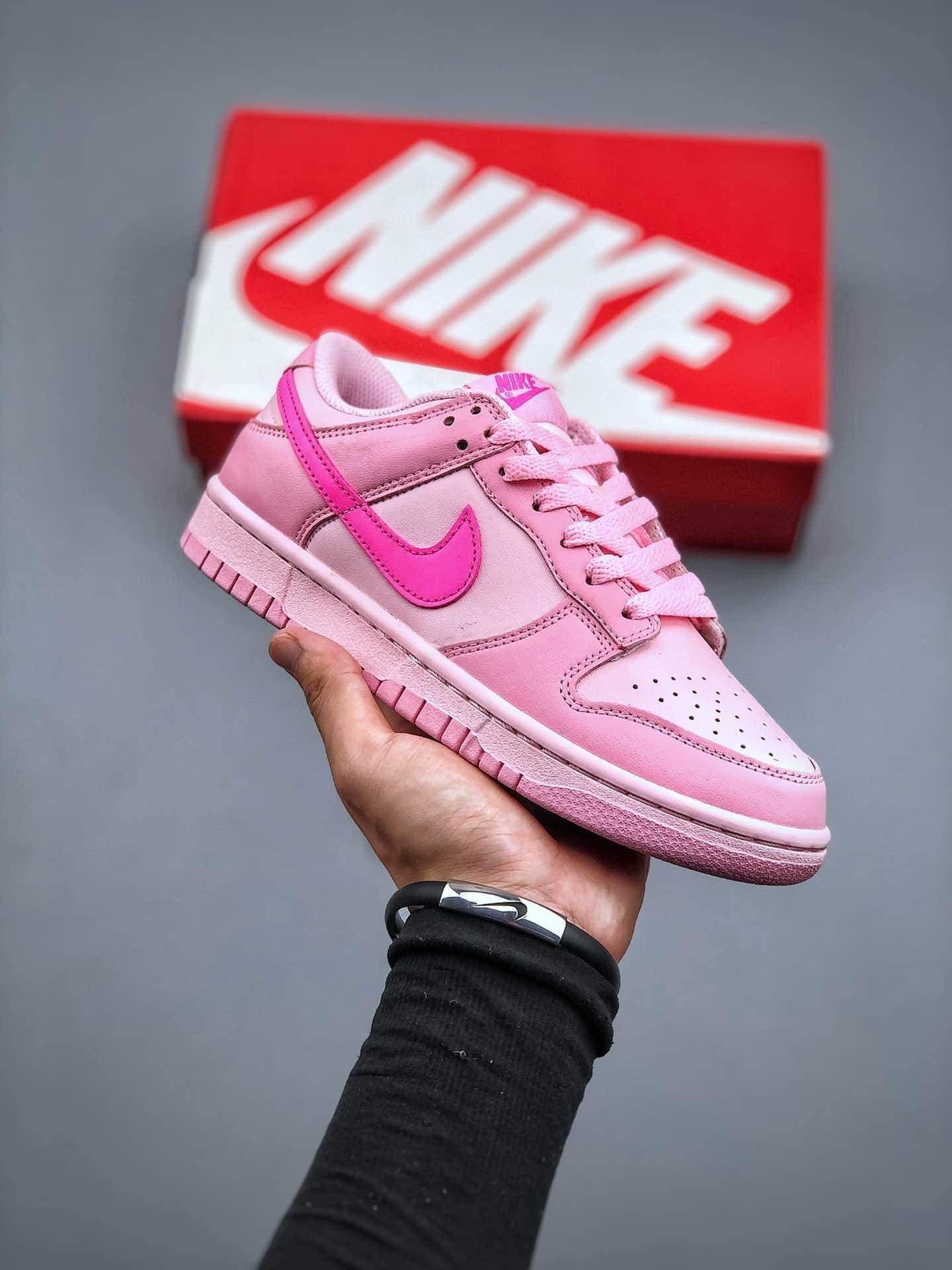 Dunk Low Triple Pink