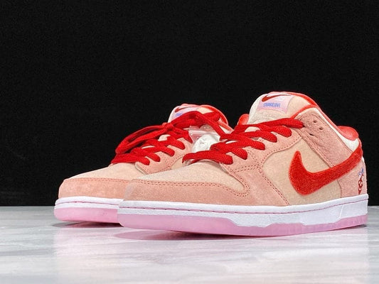 SB Dunk Low StrangeLove Skateboards